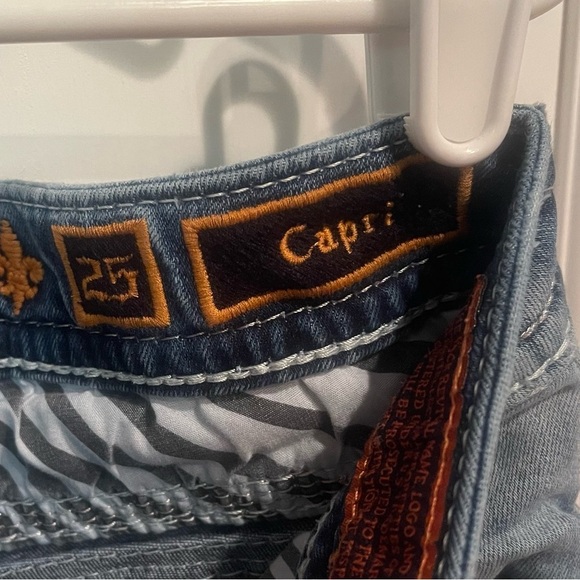 Rock Revival Women’s 25 Blue Skinny Jeans Distressed Acid-Wash Capris - Picture 5 of 9